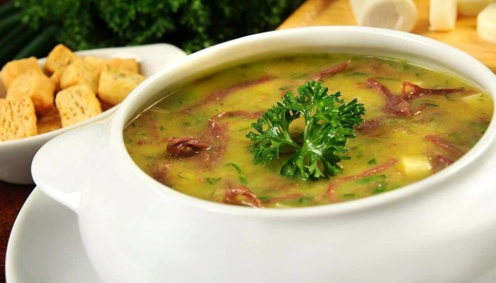 Caldo de Mandioquinha com Carne Seca – Cozinha Mundo